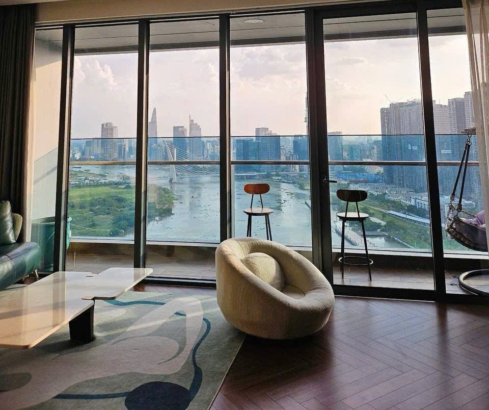 Cho thuê căn hộ Sunwah Pearl 2 phòng ngủ trục view hoa hậu ngắm sông Sài Gòn